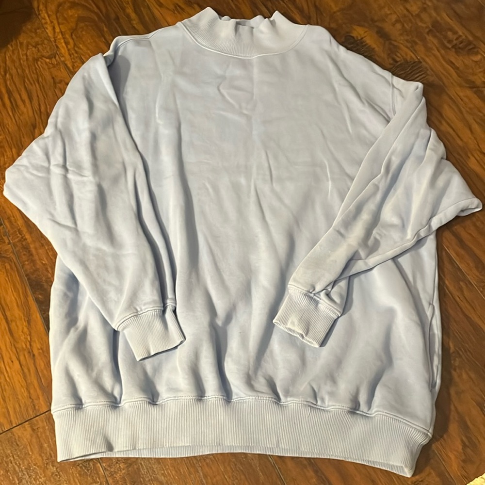 aerie oversized turtle neck sweatshirt with pockets!